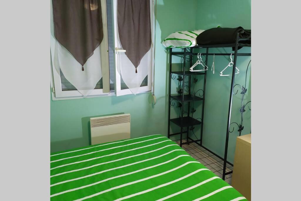 Chez Fabienne T3 Apartamento Le Breuil-sur-Couze Exterior foto